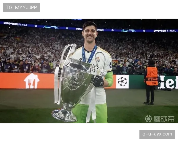 库尔图瓦:西甲争冠+欧冠卫冕阶段的稳定守护 库尔图瓦:西甲争冠+欧冠卫冕阶段的稳定守护