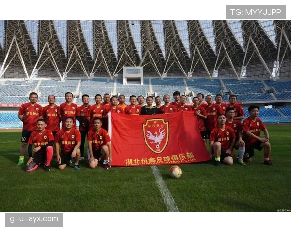 最少比赛人数规则拆解：球队少于多少人裁判必须终止比赛？